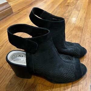 Vince Camuto black chunky open toe bootie, size 10